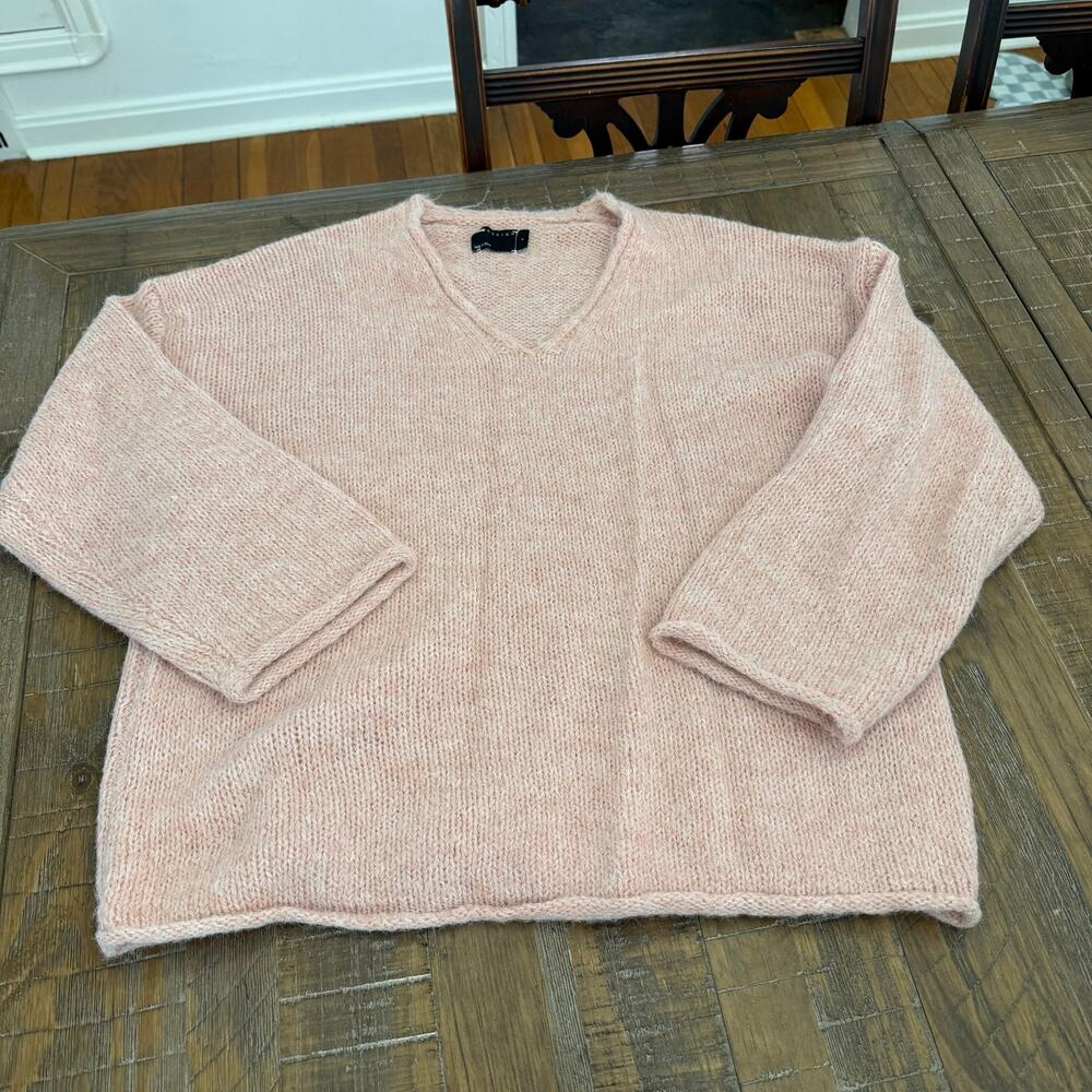 ASOS brand new never worn Pink v neck sweater Size s